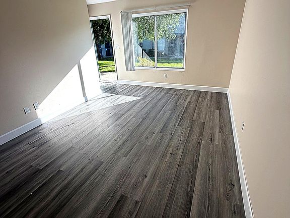 2nd image of 610 Silverwood Ave