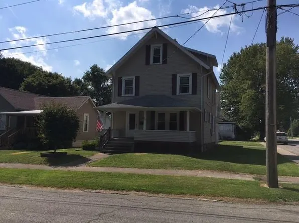 801 Stewart St, Grove City, PA 16127