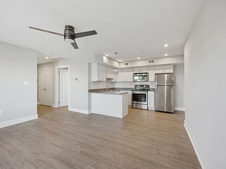 502 Gerhard Street — Photo 32