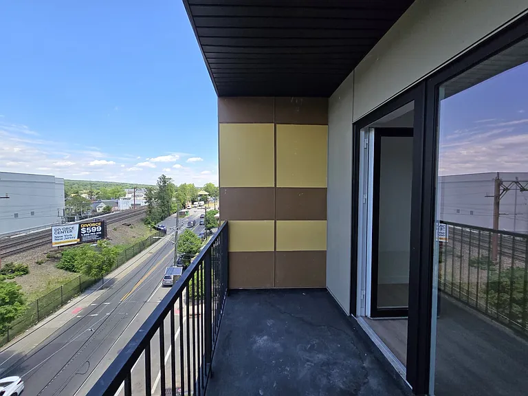 450 Scotland Rd #4J — Photo 34