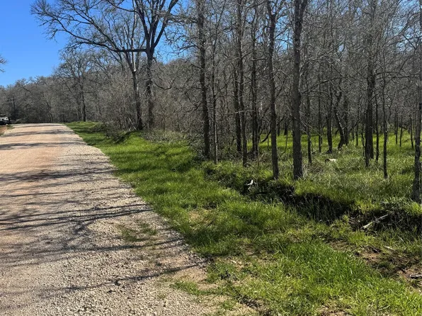 291 Kolekole Ln, Bastrop, TX 78602