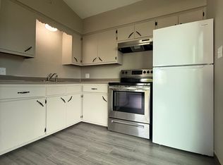 (Undisclosed Address), Barberton, OH 44203