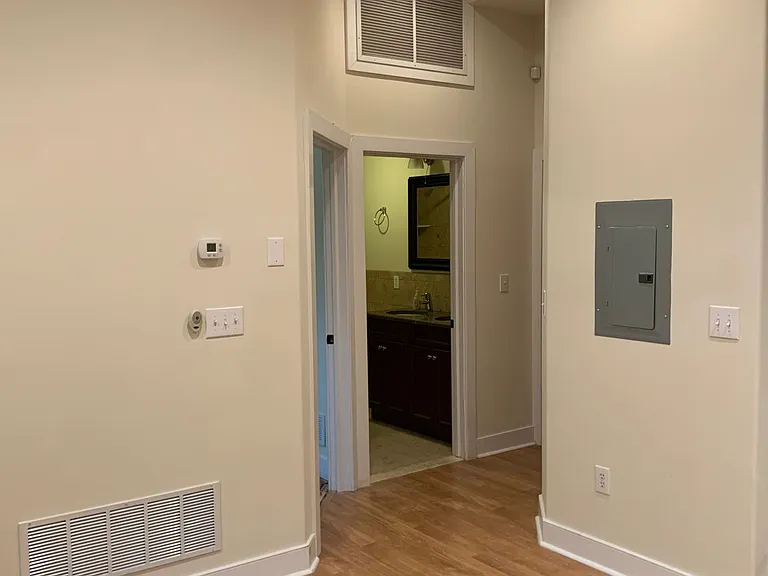 4557 Manayunk Ave — Photo 8