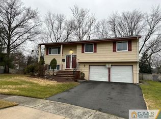 4 Arden Ct, Old Bridge, NJ 08857