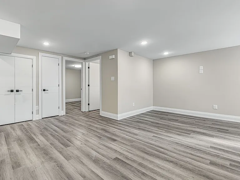505 Churchill Ave N #5 — Photo 9