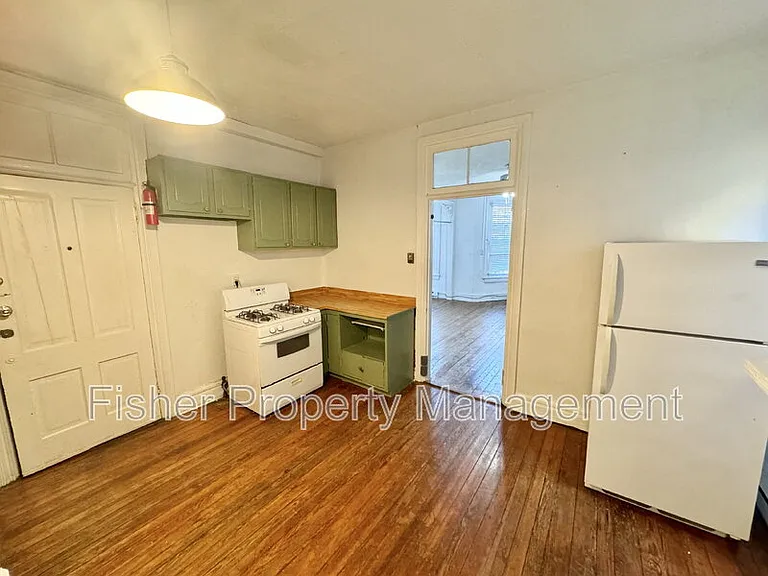 1921 Floyd Ave #2 — Photo 8