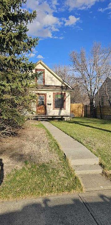 1st image of 419 W 12th St N