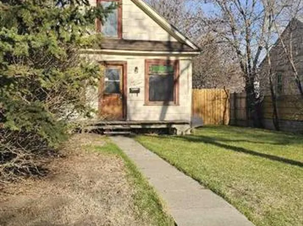 419 W 12th St N, Lethbridge, AB T1H 2G6