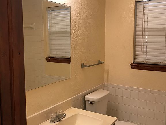 4th image of 716 Flamingo Ave