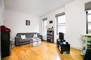 Rented by (Legacy) Elegran