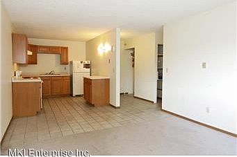 2nd image of 1415 5th Ave S APT 3