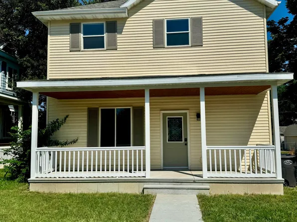 308 E 5th Ave, Mitchell, SD 57301