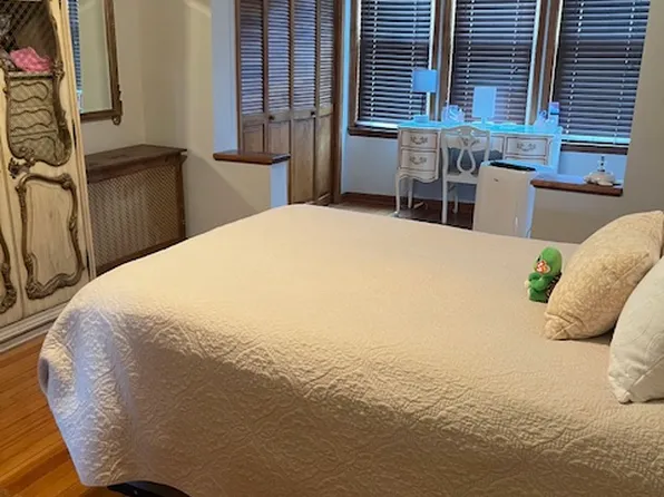 221 Riverview Place image 1 of 11