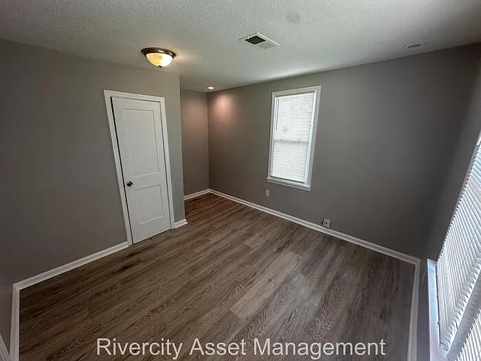 3063 Redbud Rd — Photo 4