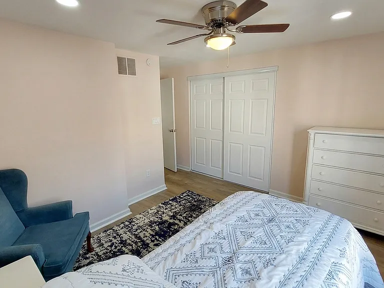 971 S Taylor St — Photo 16