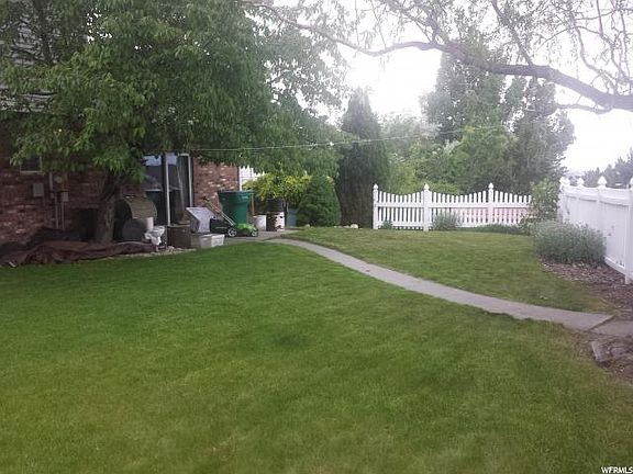 5th image of 10209 N Oak Ct