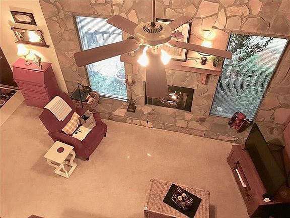 4th image of 297 Toweridge Dr SW