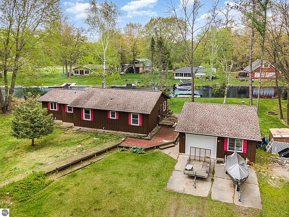 5th image of 5459 E Lake Dr