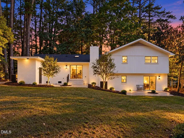 4900 Larchmont Dr, Raleigh, NC 27612