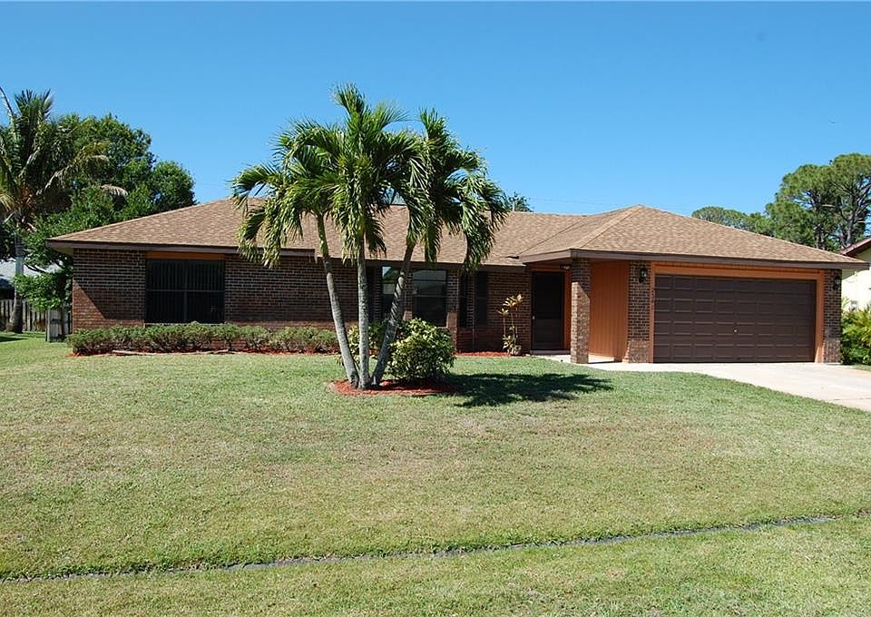 1st image of 2341 SE Longhorn Ave