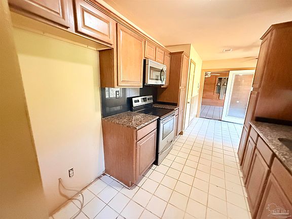 4th image of 5244 Suwanee St