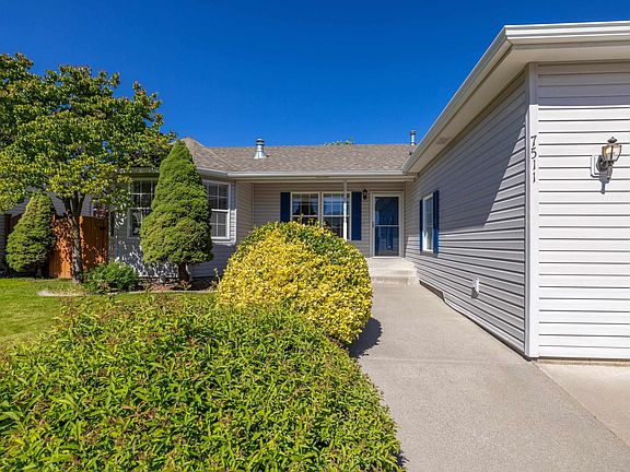3rd image of 7511 N Magnolia Ct