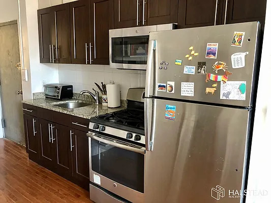 Rented by Halstead Real Estate | media 4
