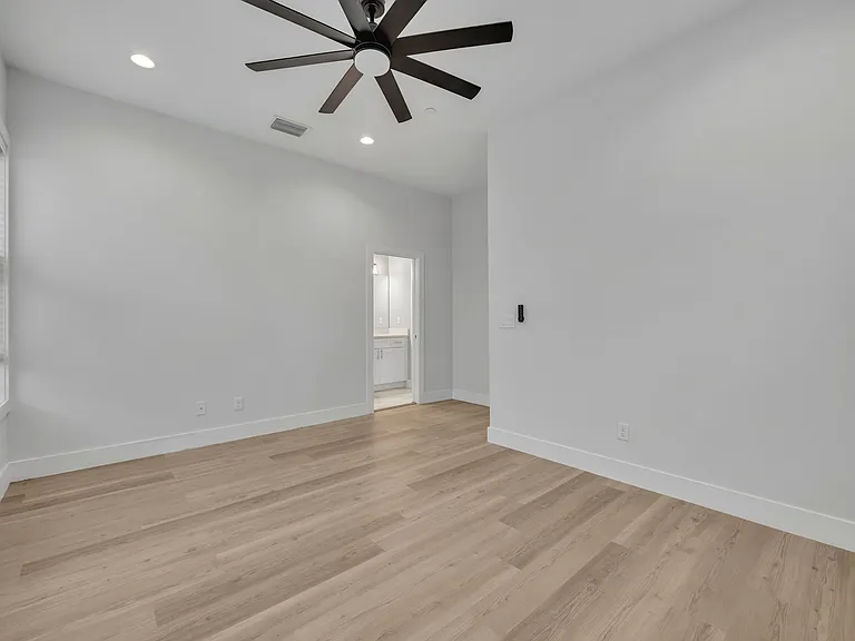 62 W Jersey St #13 — Photo 13