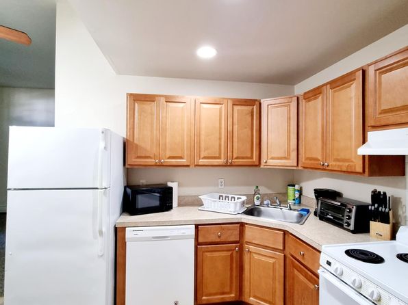 426 Central Ave APT 4