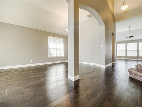 3rd image of 3616 Lauren Dr