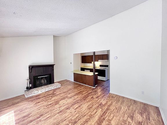 2nd image of 2897 Greenland Dr APT 306