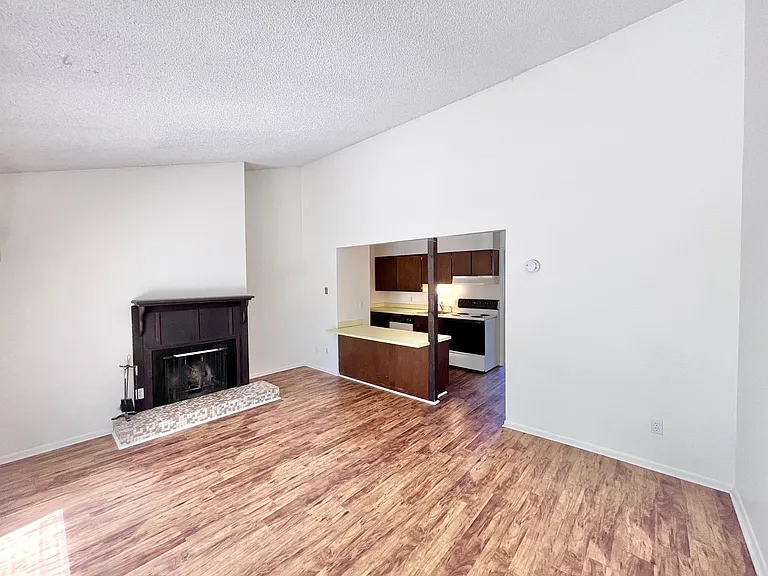 2897 Greenland Drive — Photo 2