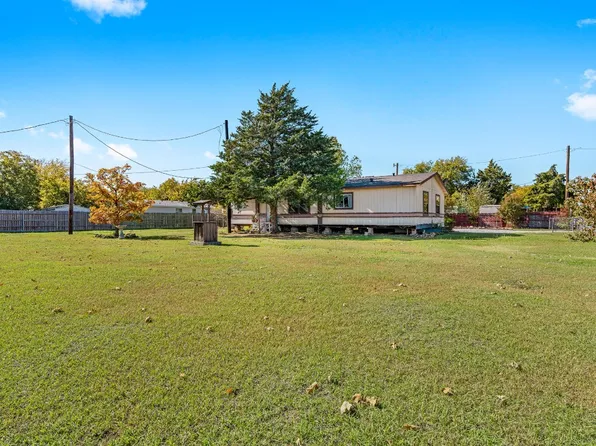 401 Douglas St, Little Elm, TX 75068