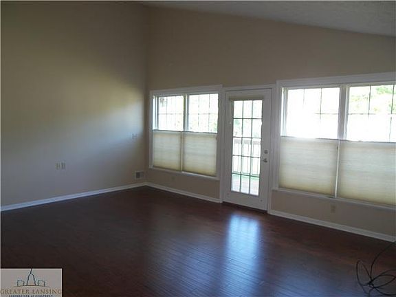 4th image of 857 E Lenna Keith Cir