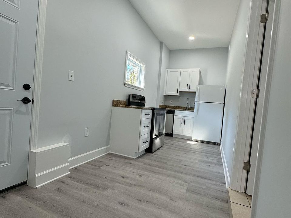 1st image of 289 Pauladean Cir