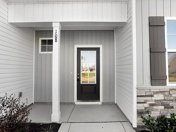 4th image of 108 Hudson Village Dr Lot 5