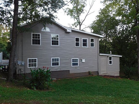 2nd image of 75 Living Oak Ln