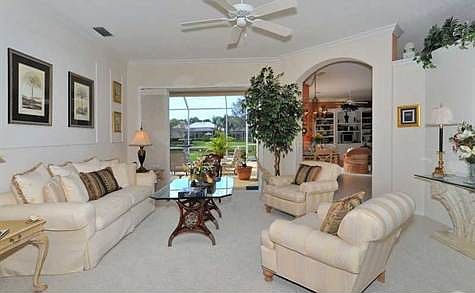 5th image of 427 Autumn Chase Dr