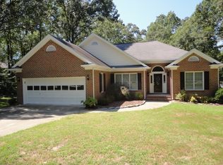 6608 Wateroak Dr, Willow Spring, NC 27592