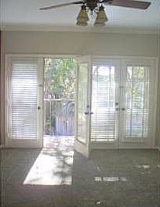3rd image of 609 Broadway Ave