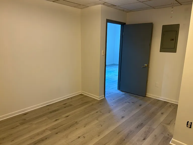 746 School St #4 — Photo 8