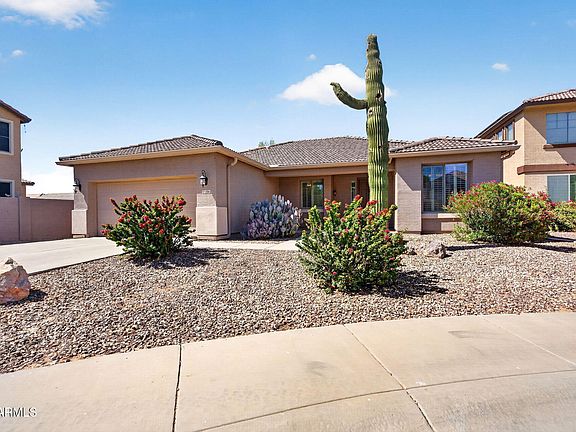 3rd image of 1586 E PRICKLY PEAR Place