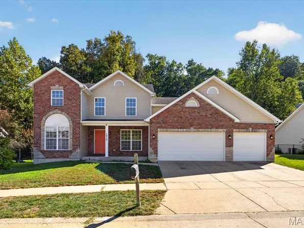 1212 Konert Valley Dr, Fenton, MO 63026