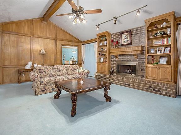 5th image of 509 SW 103rd Pl