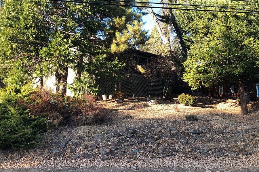 1st image of 19670 Pleasantview Dr