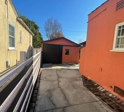 5th image of 1044 N Lamer St