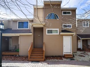 3336 Windermere Dr, Bushkill, PA 18324