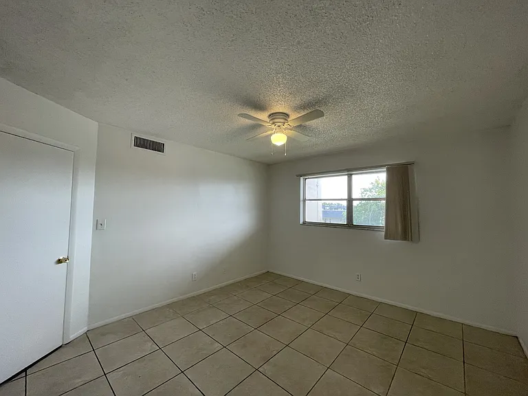 8000 Colony Cir S #30516 — Photo 6