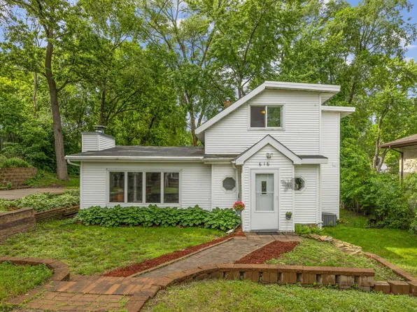 616 47th Ave NE, Columbia Heights, MN 55421