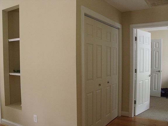 5th image of 2904 W Oak Island Dr